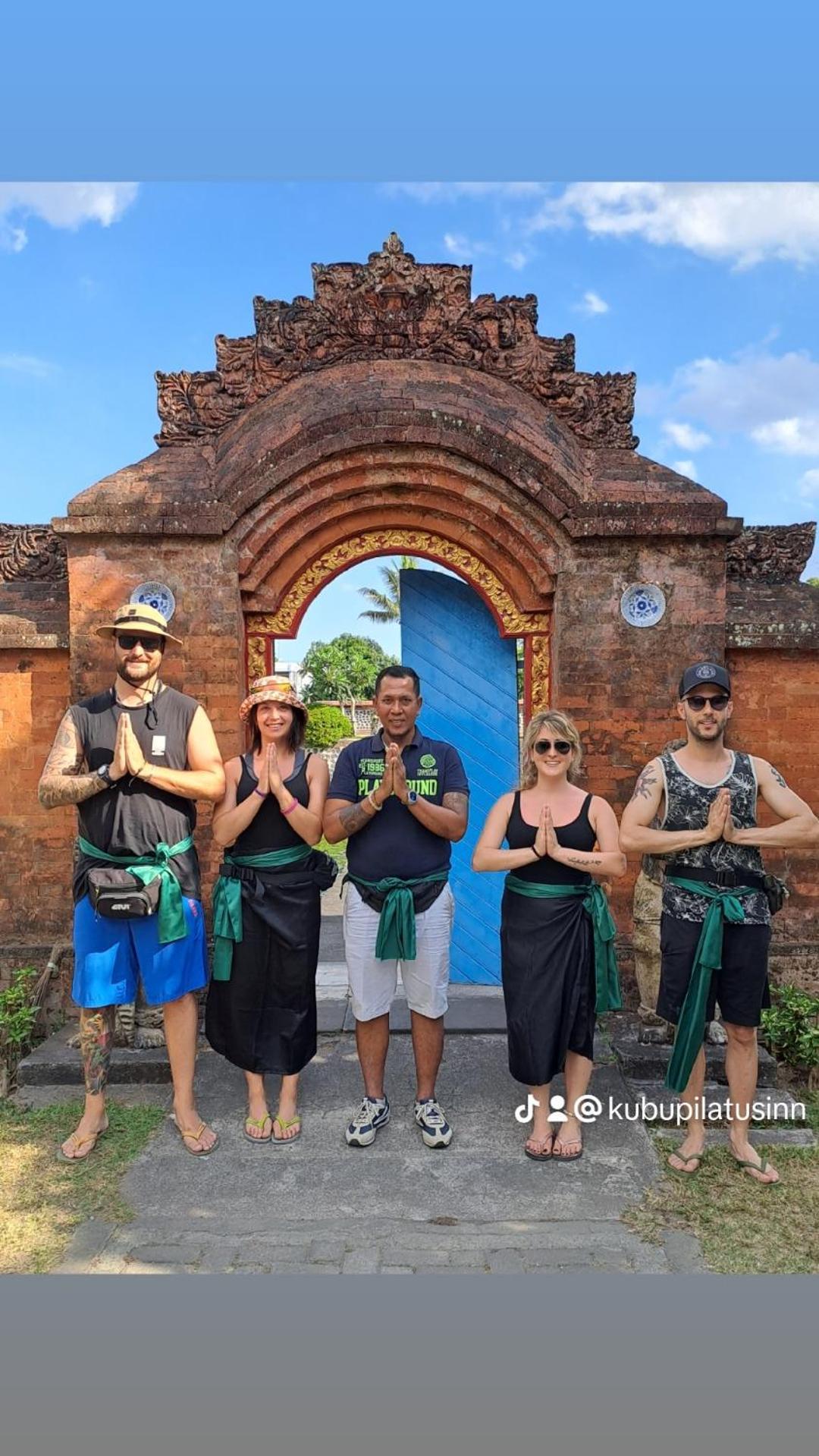 Villa Kubu Pilatus - Family House Lombok Tjakranegara Esterno foto